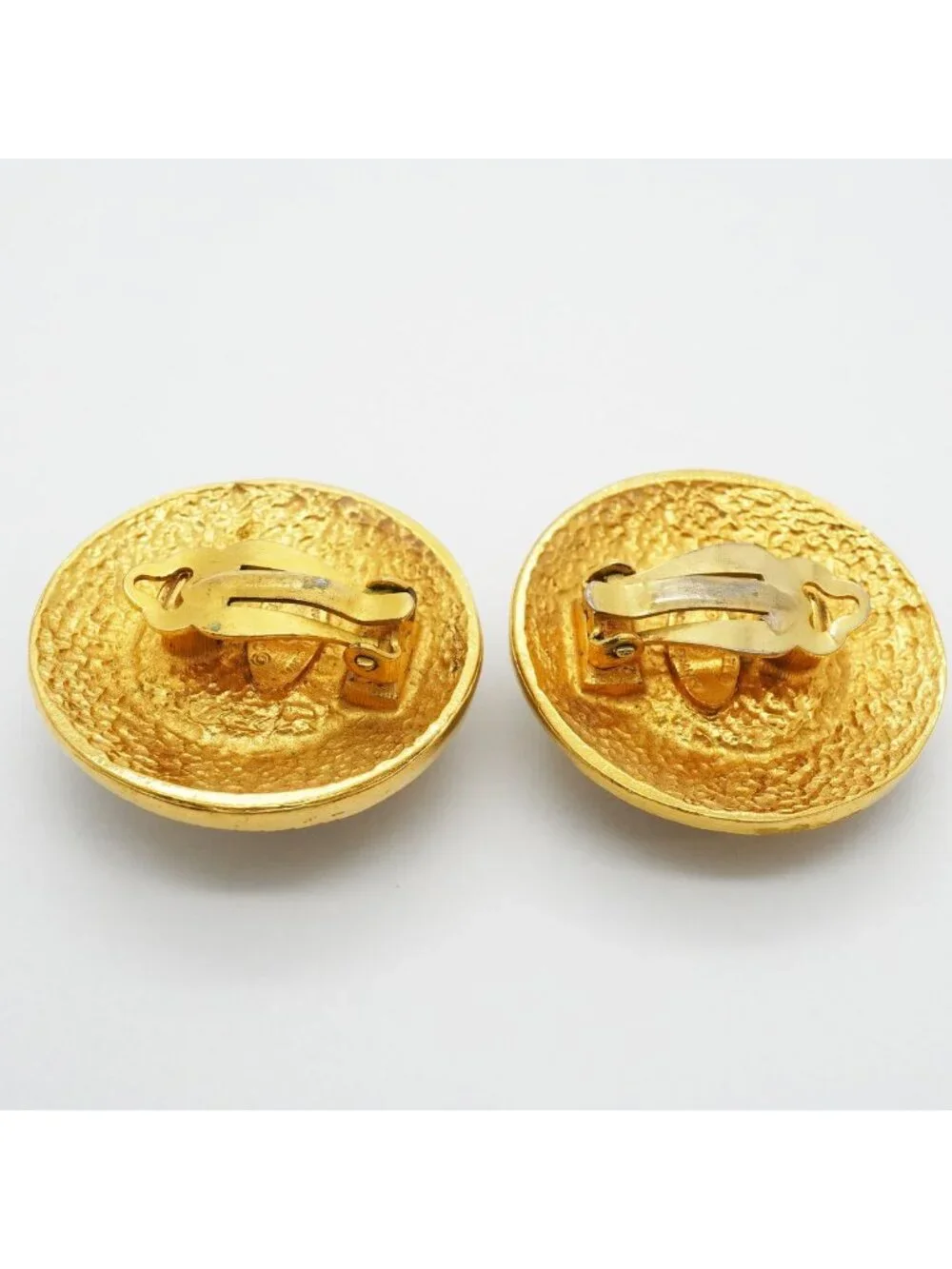 Chanel Earrings Vintage Round